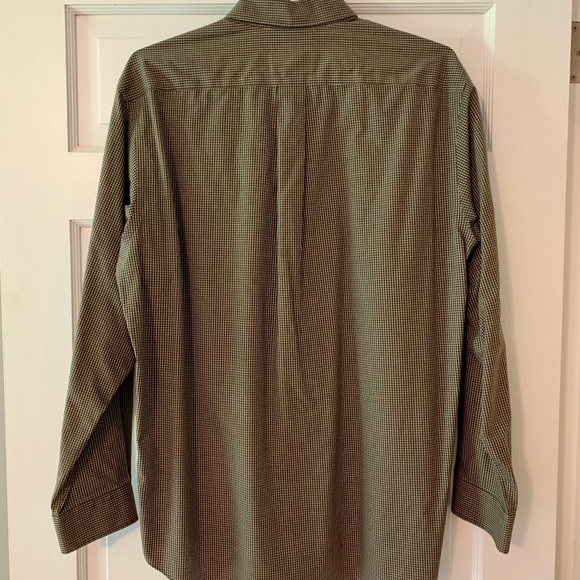 Eddie Bauer Wrinkle Resistant Dress Shirt - Picture 2 of 6